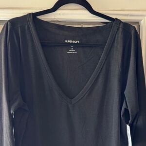 Torrid Black V-Neck long sleeve Blouse